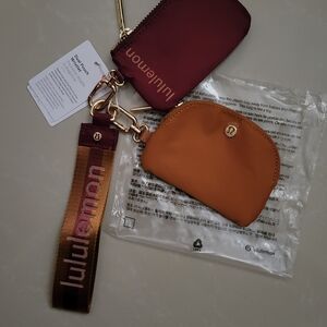 Lulu Dual wristlet WineCaramel
